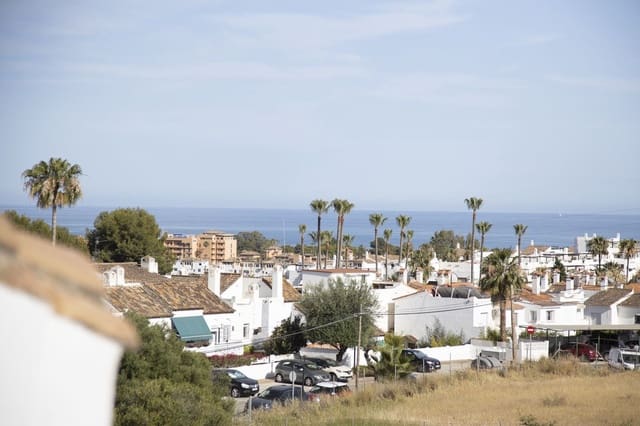 4 soverom Kjedet enebolig til salgs i Bel-Air, Estepona med svømmebasseng garasje - € 720 000 (Ref: 8344492)