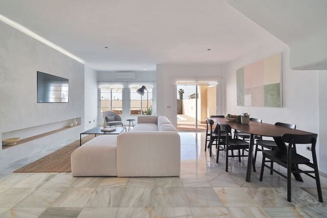 4 soverom Kjedet enebolig til salgs i Bel-Air, Estepona med svømmebasseng garasje - € 720 000 (Ref: 8344492)