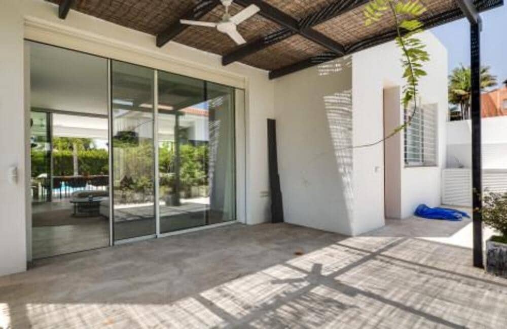 4 chambre Villa/Maison à vendre à Guadalmina avec piscine garage - 2 690 000 € (Ref: 8344494)