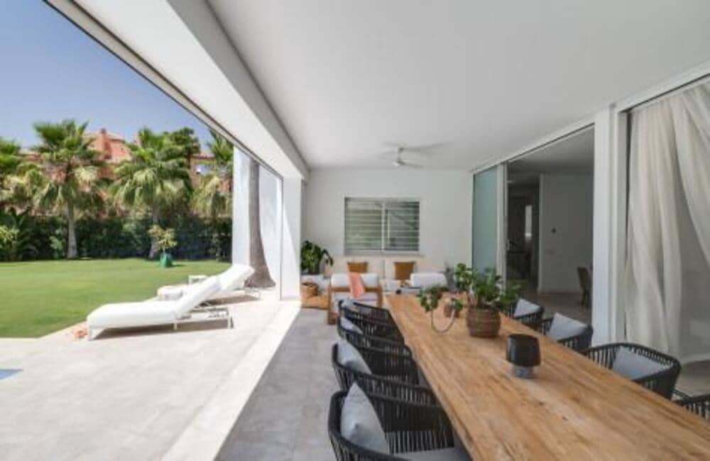 4 soveværelse Villa til salg i Guadalmina med swimmingpool garage - € 2.690.000 (Ref: 8344494)