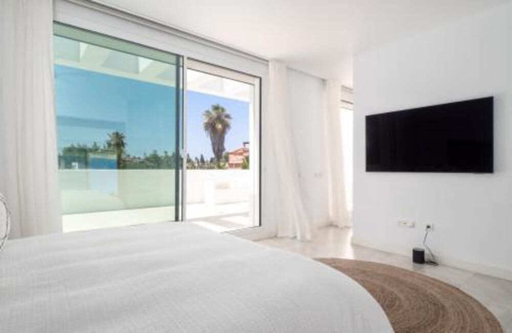 4 soveværelse Villa til salg i Guadalmina med swimmingpool garage - € 2.690.000 (Ref: 8344494)