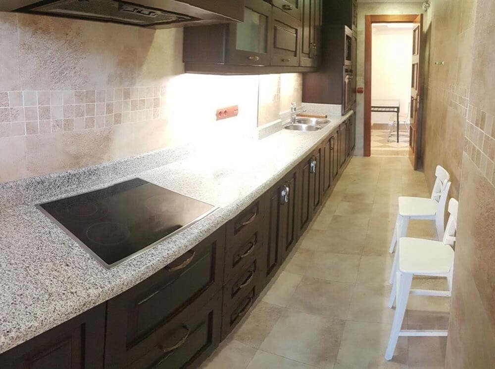 2 bedroom Apartment for rent in Marbella with pool garage - € 1,850 (Ref: 8347456)
