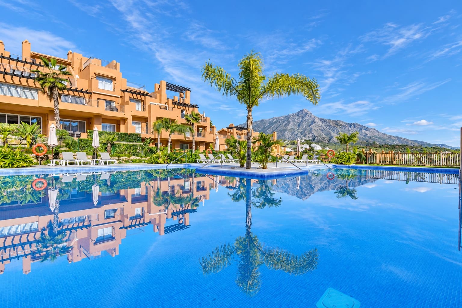 3 camera da letto Attico da affittare in Marbella con piscina garage - 3.300 € (Rif: 8365079)