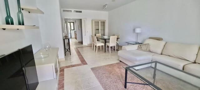 2 Zimmer Apartment zu vermieten in La Alquería, Estepona mit Pool Garage - 2.500 € (Ref: 8370552)