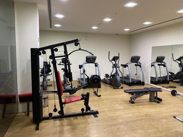 2 Zimmer Apartment zu vermieten in La Alquería, Estepona mit Pool Garage - 2.500 € (Ref: 8370552)