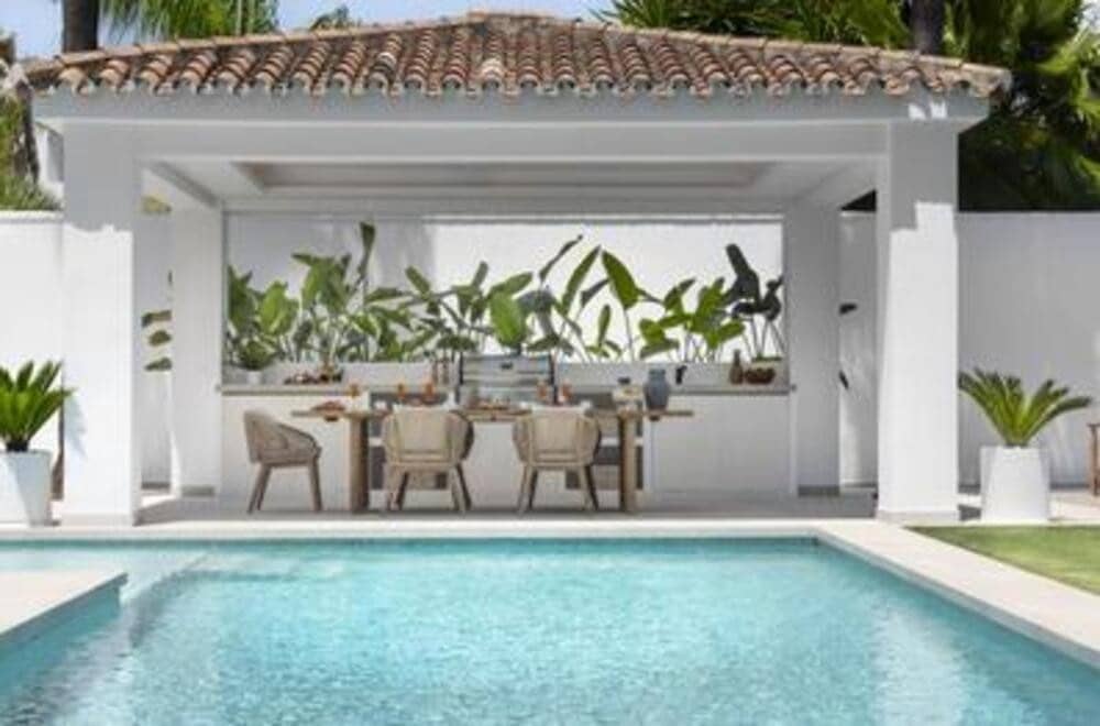 5 chambre Villa/Maison à vendre à Nueva Andalucia avec piscine garage - 3 495 000 € (Ref: 8376696)