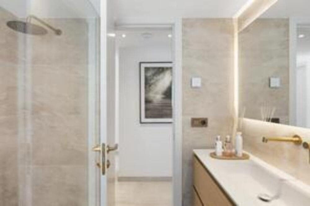 5 chambre Villa/Maison à vendre à Nueva Andalucia avec piscine garage - 3 495 000 € (Ref: 8376696)