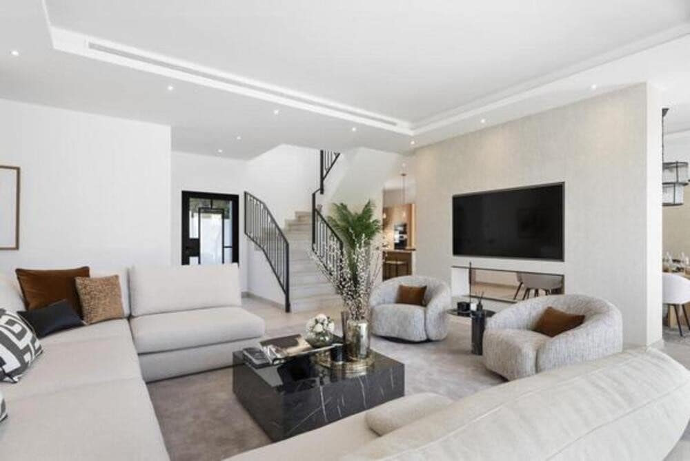 5 chambre Villa/Maison à vendre à Nueva Andalucia avec piscine garage - 3 495 000 € (Ref: 8376696)
