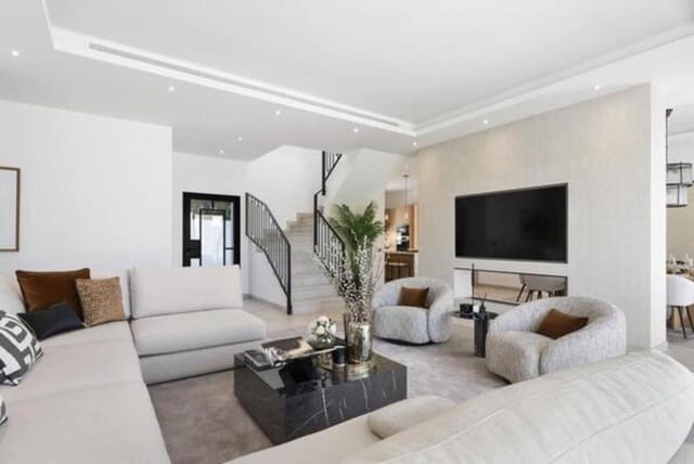 5 soverom Villa til salgs i Los Naranjos, Marbella med svømmebasseng garasje - € 3 495 000 (Ref: 8376696)