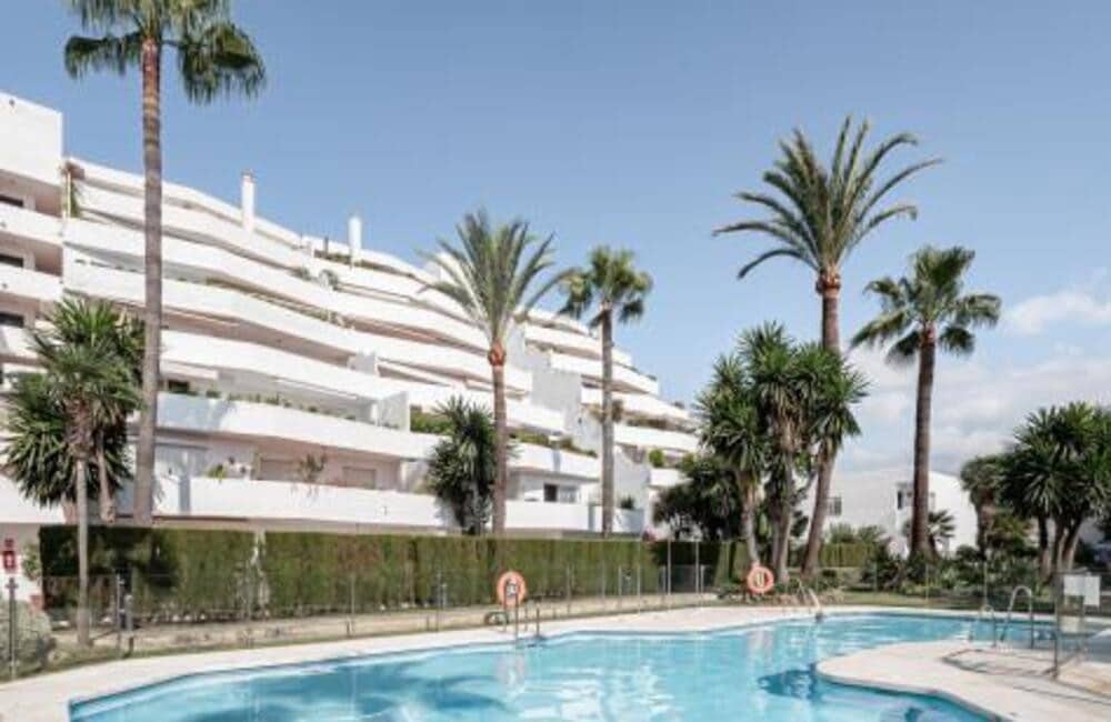 4 Zimmer Apartment zu verkaufen in Marbella mit Pool Garage - 780.000 € (Ref: 8376699)