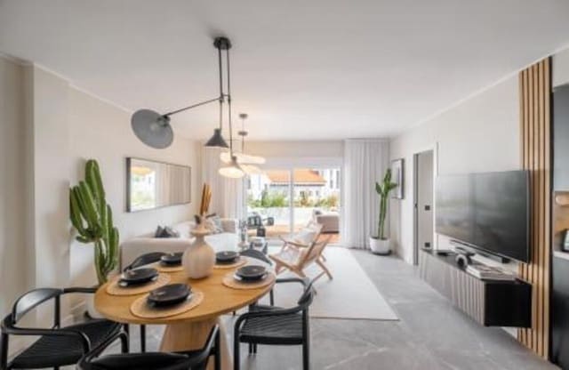 4 makuuhuone Huoneisto myytävänä paikassa Nueva Andalucía Centro, Marbella mukana uima-altaan 
autotalli - 780 000 € (Ref: 8376699)