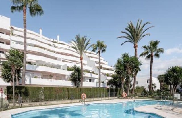 4 makuuhuone Huoneisto myytävänä paikassa Nueva Andalucía Centro, Marbella mukana uima-altaan 
autotalli - 780 000 € (Ref: 8376699)