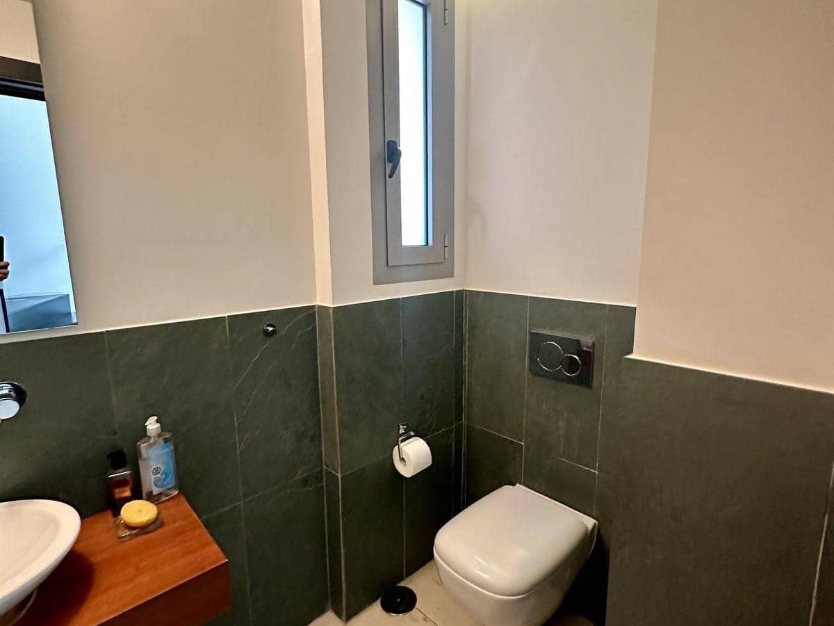 2 soveværelse Byhus til leje i Marbella med swimmingpool garage - € 6.000 (Ref: 8387898)