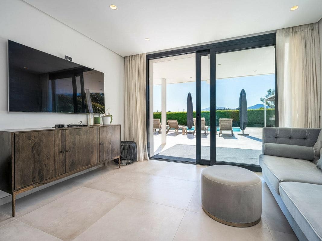 6 sovrum Villa för semesterbostäder i Nueva Andalucia med pool garage - 20 000 € (Ref: 8387900)