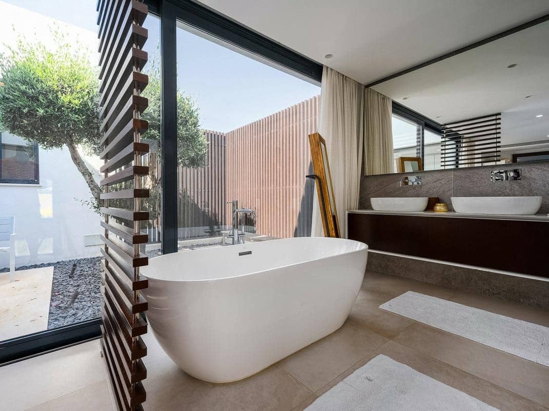 6 sovrum Villa för semesterbostäder i Nueva Andalucia med pool garage - 20 000 € (Ref: 8387900)