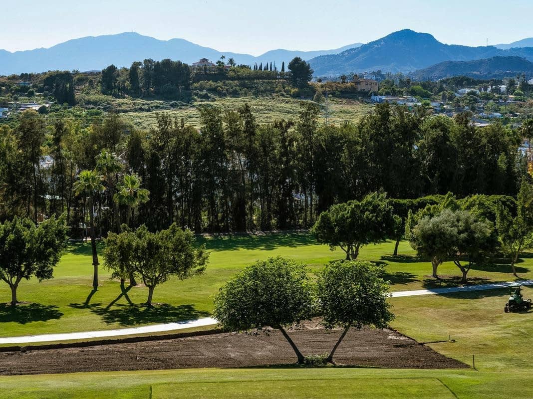 6 sovrum Villa för semesterbostäder i Nueva Andalucia med pool garage - 20 000 € (Ref: 8387900)