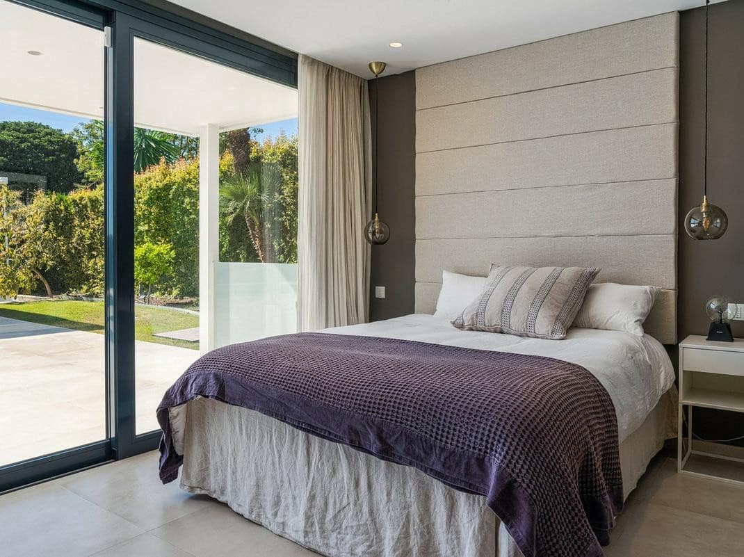 Villa/Maison de 6 chambres de location de vacances à Nueva Andalucia avec piscine garage - 20 000 € (Ref: 8387900)