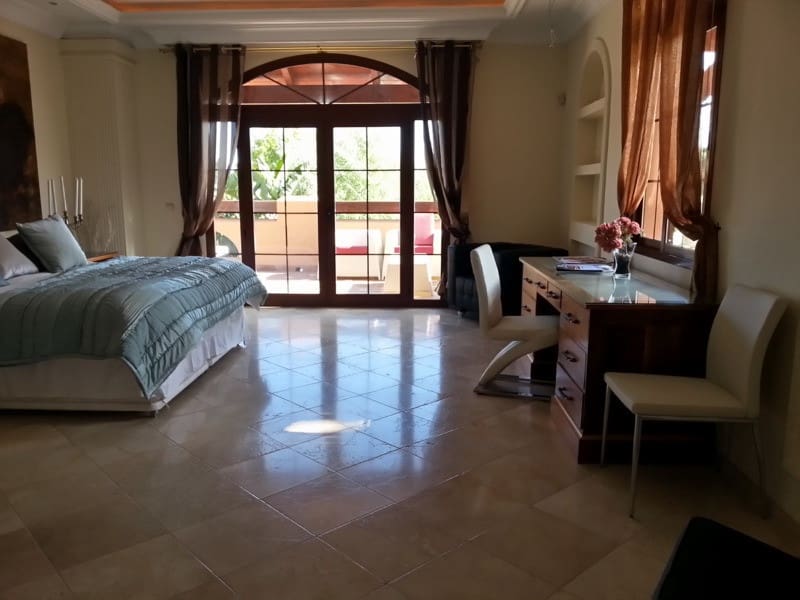 3 bedroom Villa for rent in Costalita with pool garage - € 6,000 (Ref: 8387904)