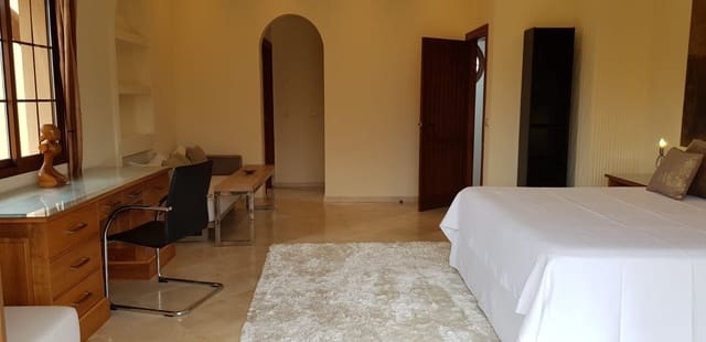 3 soverom Villa til leie i Costalita, Estepona med svømmebasseng garasje - € 6 000 (Ref: 8387904)