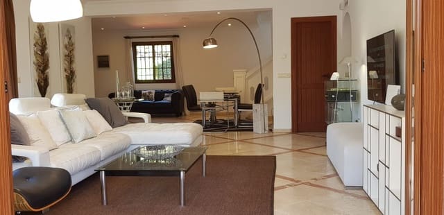 3 soverom Villa til leie i Costalita, Estepona med svømmebasseng garasje - € 6 000 (Ref: 8387904)