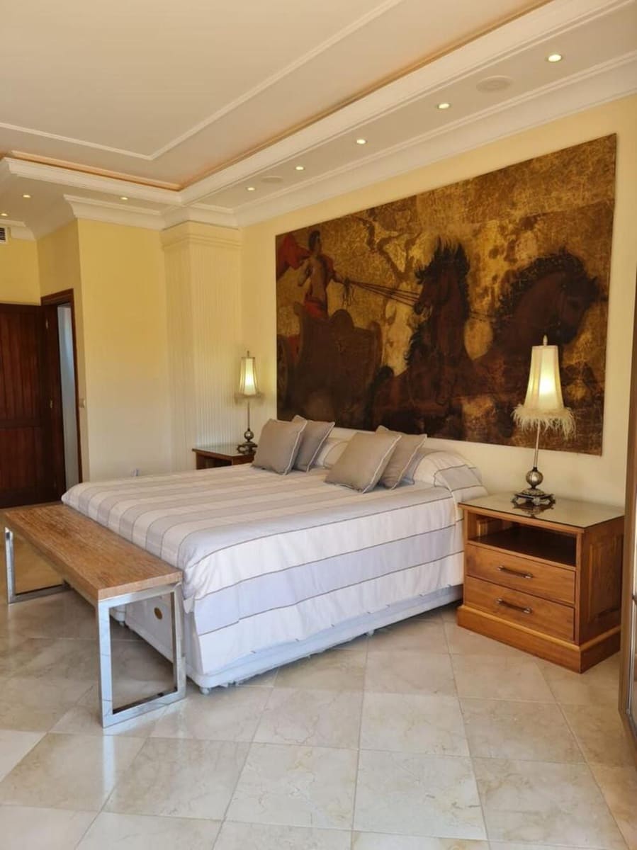 3 bedroom Villa for rent in Costalita with pool garage - € 6,500 (Ref: 8387904)