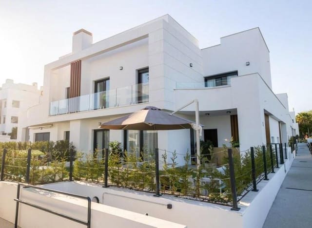 4 soveværelse Byhus til leje i Cancelada, Estepona med swimmingpool garage - € 6.500 (Ref: 8398214)