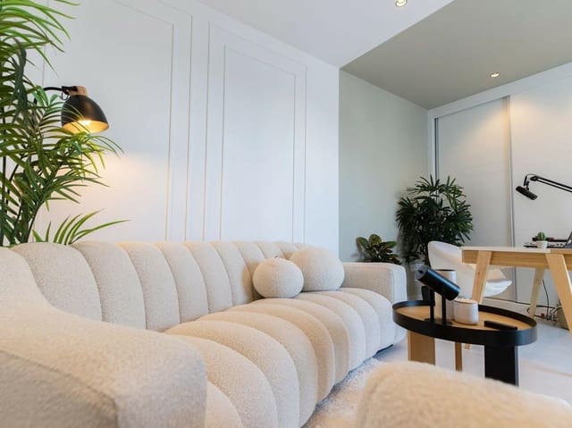 4 soveværelse Byhus til leje i Cancelada, Estepona med swimmingpool garage - € 6.500 (Ref: 8398214)