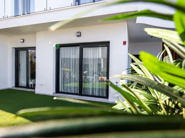 4 soveværelse Byhus til leje i Cancelada, Estepona med swimmingpool garage - € 6.500 (Ref: 8398214)