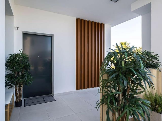 4 soveværelse Byhus til leje i Cancelada, Estepona med swimmingpool garage - € 6.500 (Ref: 8398214)