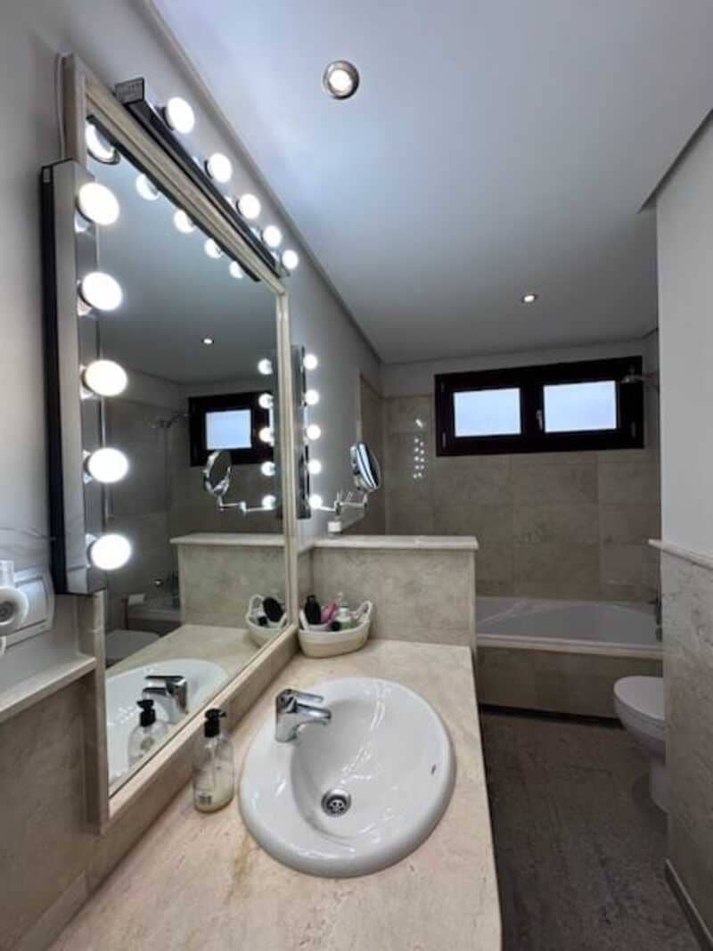 3 quarto Casa em Banda para venda em Benahavis com piscina garagem - 770 000 € (Ref: 8414983)