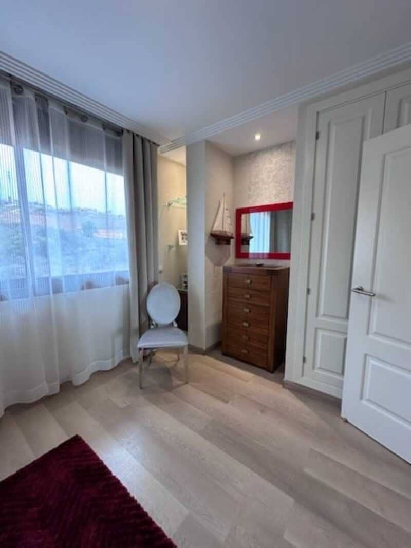 3 quarto Casa em Banda para venda em Benahavis com piscina garagem - 770 000 € (Ref: 8414983)