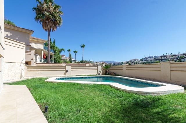 3 sovrum Villa att hyra i Riviera del Sol, Mijas med pool garage - 3 800 € (Ref: 8420951)