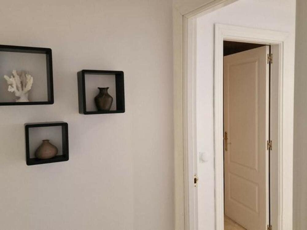 Appartement de 2 chambres à louer à Marbella avec piscine garage - 3 000 € (Ref: 8420952)