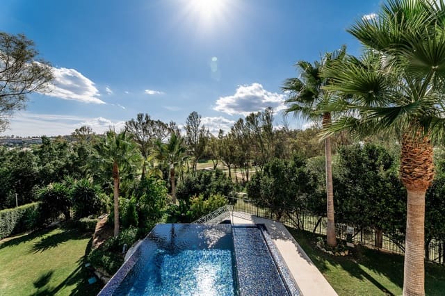 5 soveværelse Villa til salg i Los Naranjos, Marbella med swimmingpool garage - € 7.500.000 (Ref: 8420955)