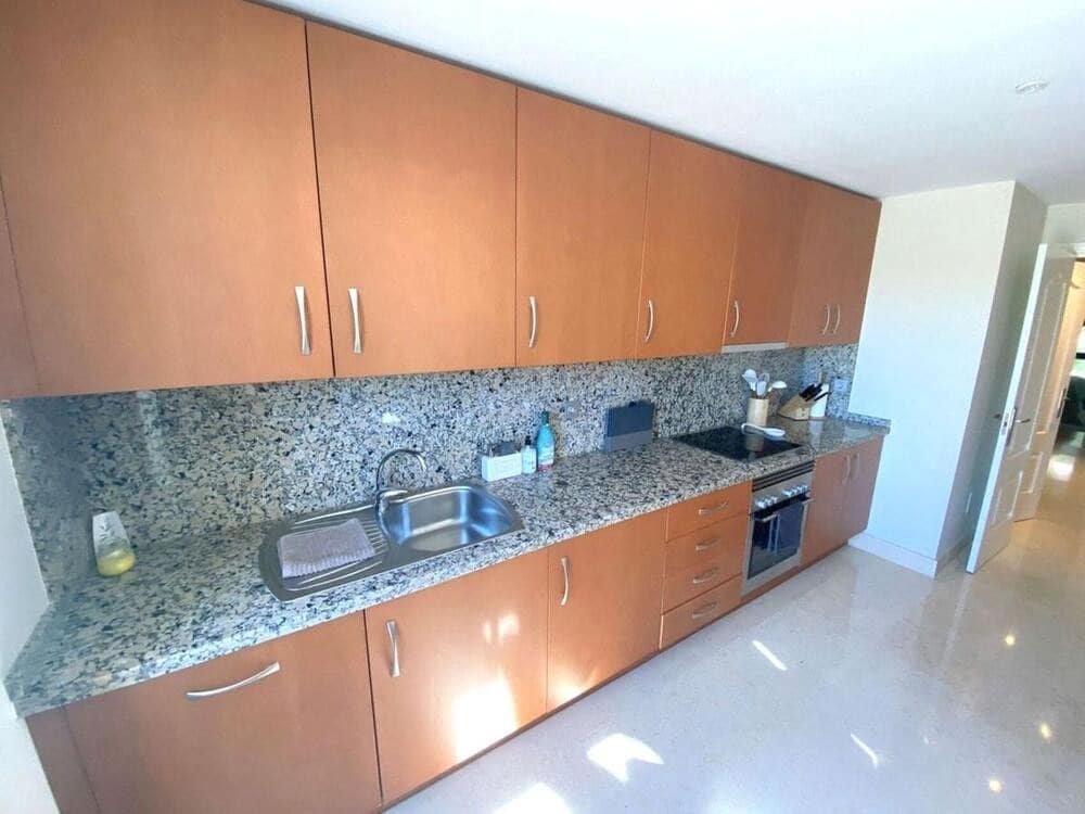 3 bedroom Penthouse for rent in Benahavis with pool - € 4,500 (Ref: 8432190)