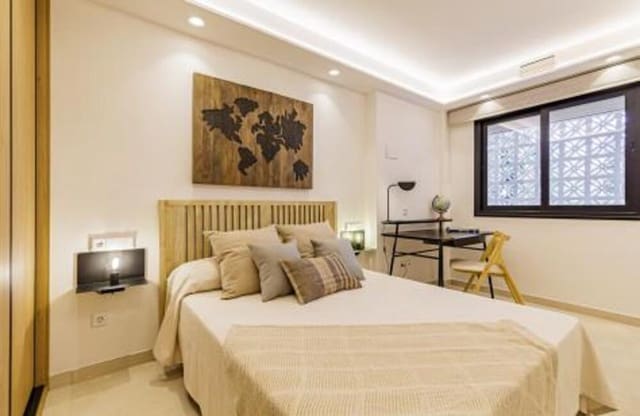 3 makuuhuone Huoneisto myytävänä paikassa Nueva Andalucía Centro, Marbella mukana uima-altaan 
autotalli - 780 000 € (Ref: 8436560)
