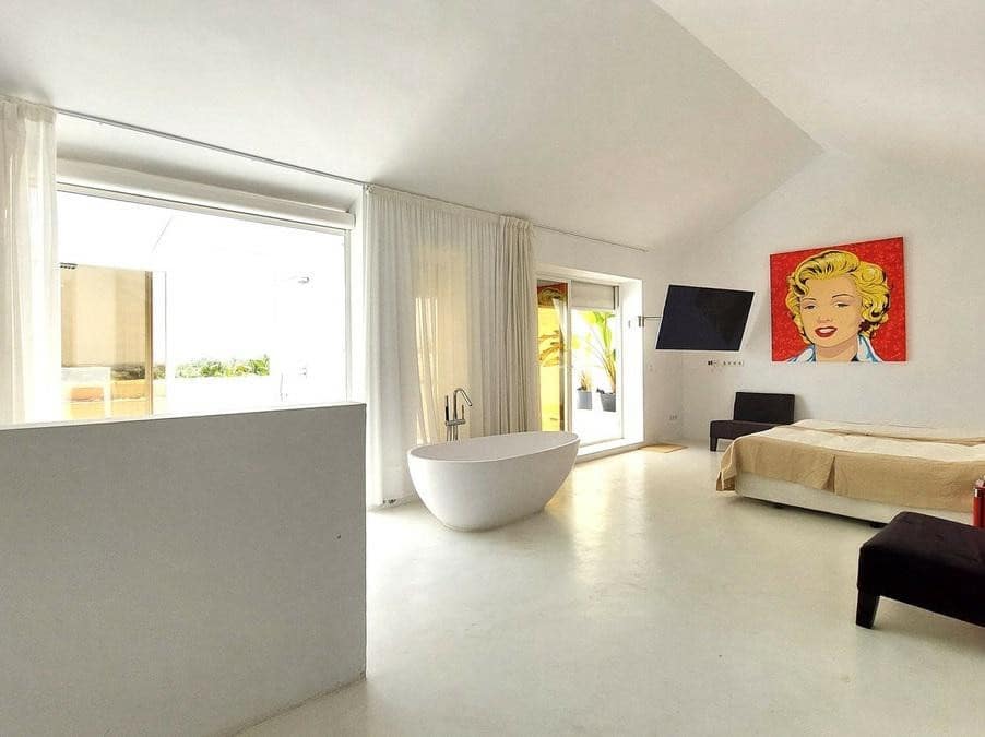 3 sypialnia Penthouse na sprzedaż w Marbella z basenem garażem - 2 300 000 € (Ref: 8440156)