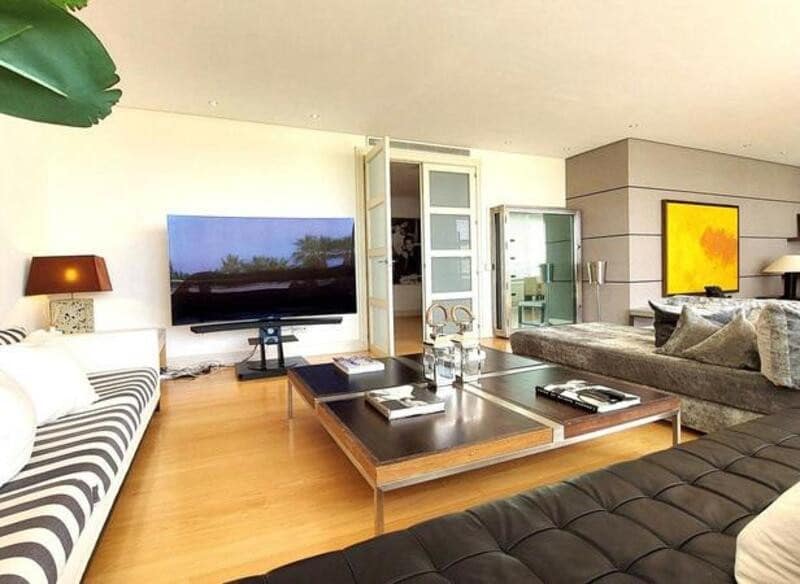 3 sypialnia Penthouse na sprzedaż w Marbella z basenem garażem - 2 300 000 € (Ref: 8440156)