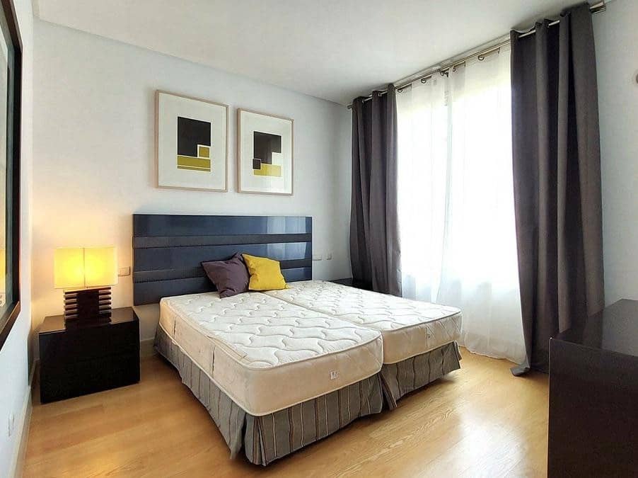 3 sypialnia Penthouse na sprzedaż w Marbella z basenem garażem - 2 300 000 € (Ref: 8440156)