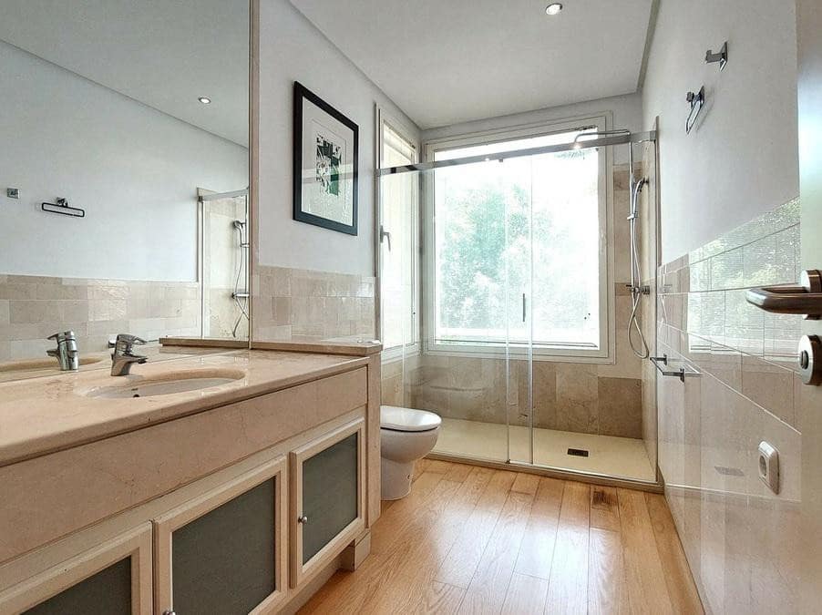 3 sypialnia Penthouse na sprzedaż w Marbella z basenem garażem - 2 300 000 € (Ref: 8440156)