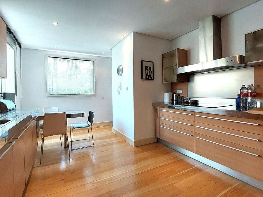 3 slaapkamer Penthouse te huur in Marbella met zwembad garage - € 6.500 (Ref: 8440157)