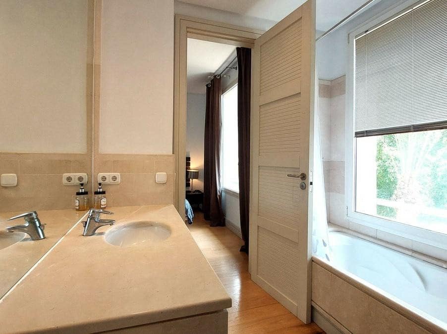 3 slaapkamer Penthouse te huur in Marbella met zwembad garage - € 6.500 (Ref: 8440157)