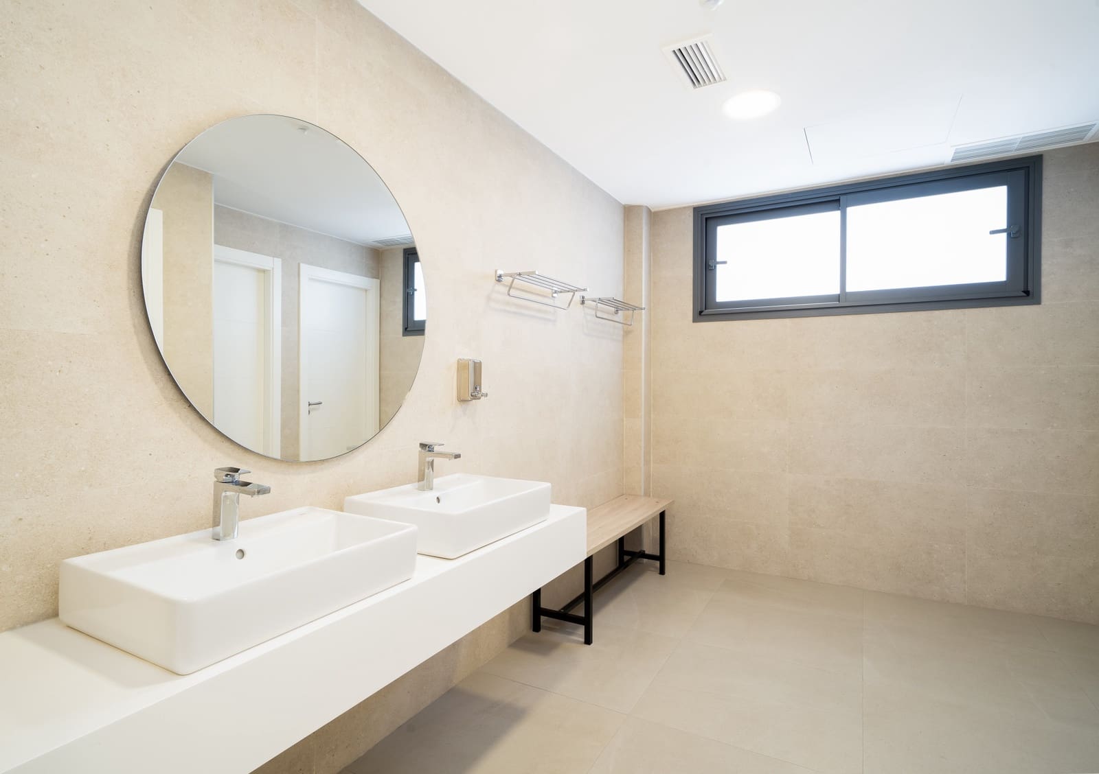 3 soveværelse Semi-Rækkehus til salg i Mijas Costa med swimmingpool garage - € 895.000 (Ref: 8441479)