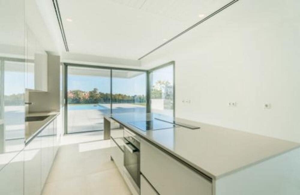 4 soveværelse Villa til leje i Benahavis med swimmingpool garage - € 17.000 (Ref: 8445138)