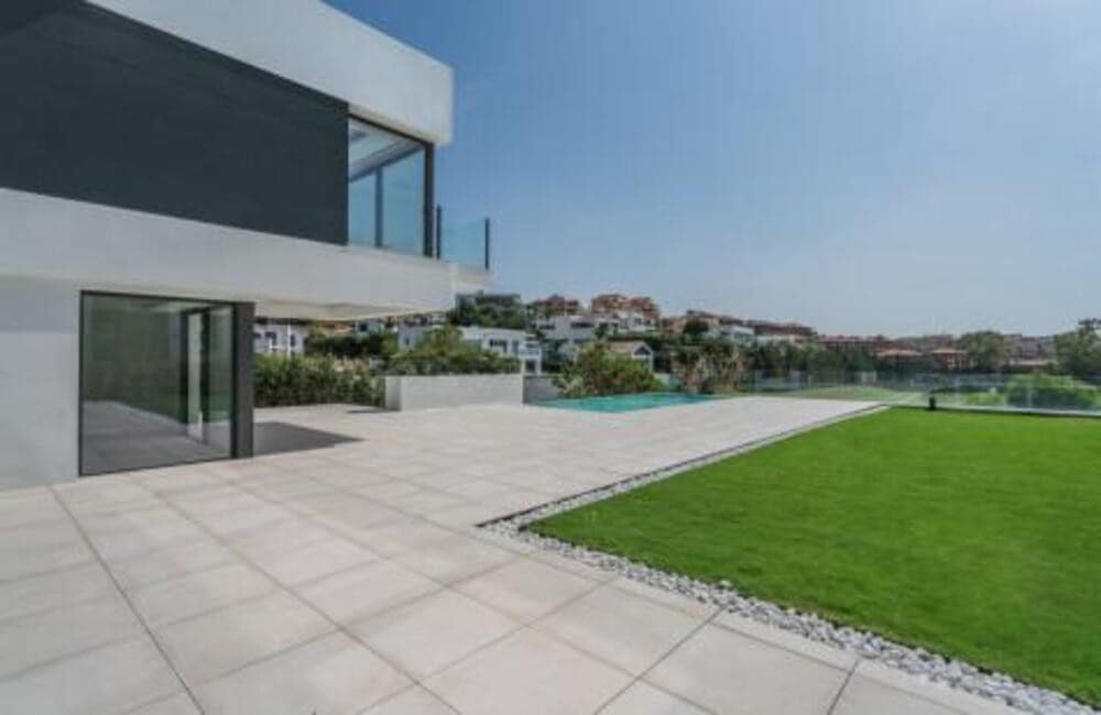 4 soveværelse Villa til leje i Benahavis med swimmingpool garage - € 17.000 (Ref: 8445138)