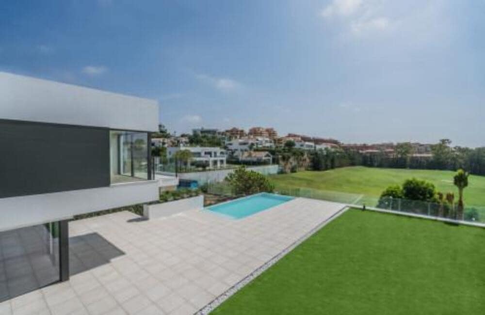 4 soveværelse Villa til leje i Benahavis med swimmingpool garage - € 17.000 (Ref: 8445138)