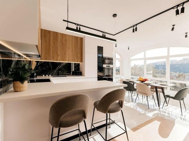 3 chambre Penthouse à vendre à La Quinta, Benahavís avec piscine garage - 729 000 € (Ref: 8445140)