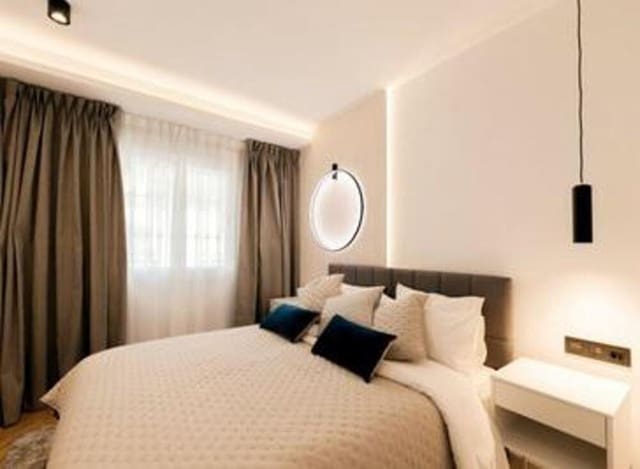 3 chambre Penthouse à vendre à La Quinta, Benahavís avec piscine garage - 729 000 € (Ref: 8445140)
