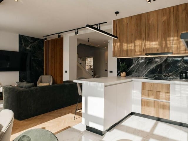 3 chambre Penthouse à vendre à La Quinta, Benahavís avec piscine garage - 729 000 € (Ref: 8445140)
