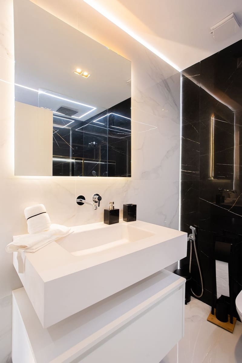 4 soveværelse Byhus til leje i Marbella - € 9.500 (Ref: 8456610)